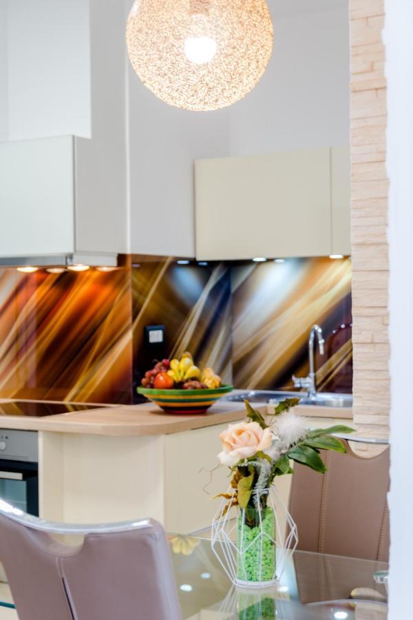 Apartments Niro สปลิท ภายนอก รูปภาพ