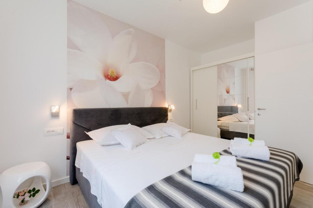 Apartments Niro สปลิท ภายนอก รูปภาพ