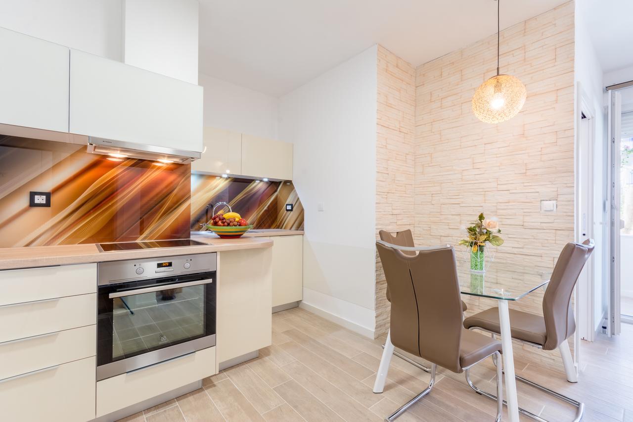 Apartments Niro สปลิท ภายนอก รูปภาพ